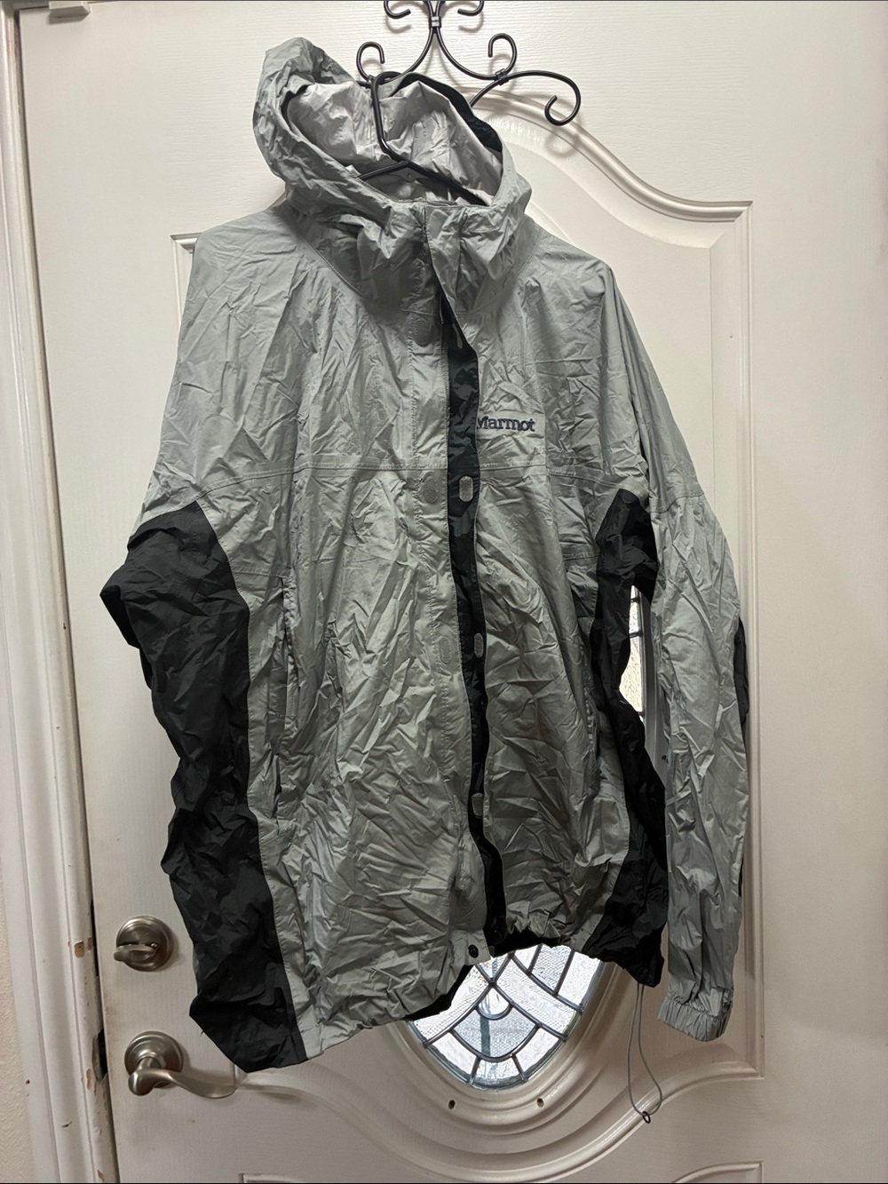 Marmot men’s lightweight rain coat